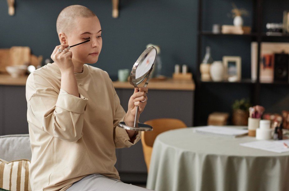 Summer Beauty Tips for Bald Women: Your Guide to a Head-Turning Glow